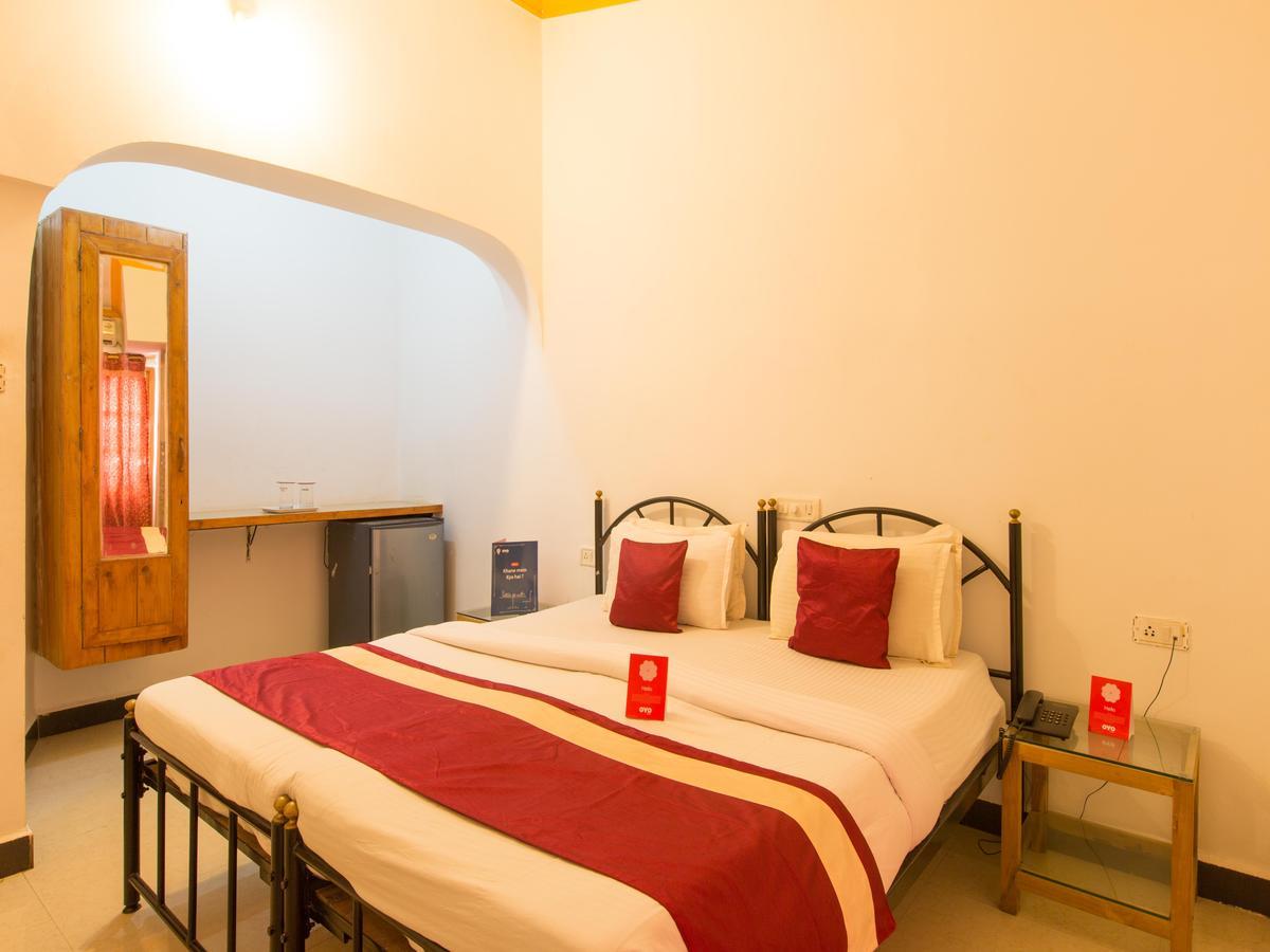 Oyo 5242 Zinho'S Hotel Baga Eksteriør billede